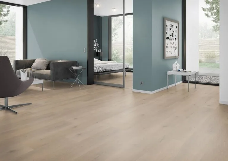 Belakos Attico 820 – Plak PVC