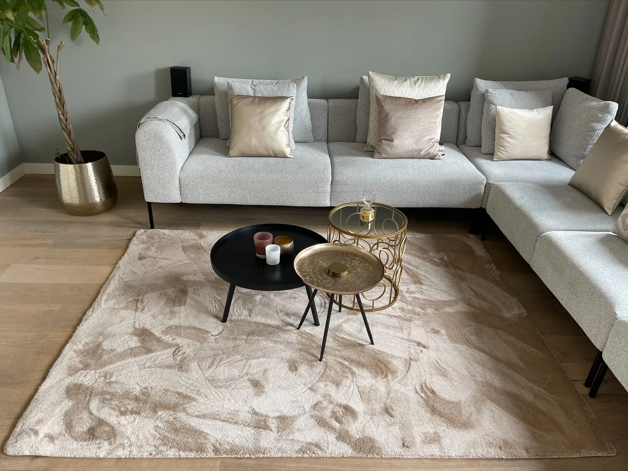 Velvet vloerkleed Bruin