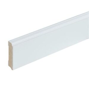 Gelakte plint Praag RAL 9010