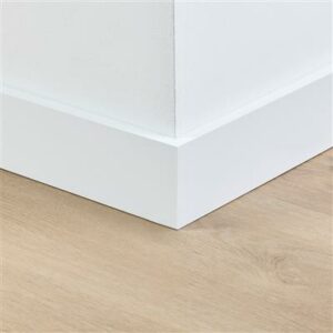 Gelakte plint Amsterdam RAL 9016 (lengte 2.40m)