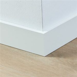 Gelakte plint Amsterdam RAL 9010 (lengte 2.40m)