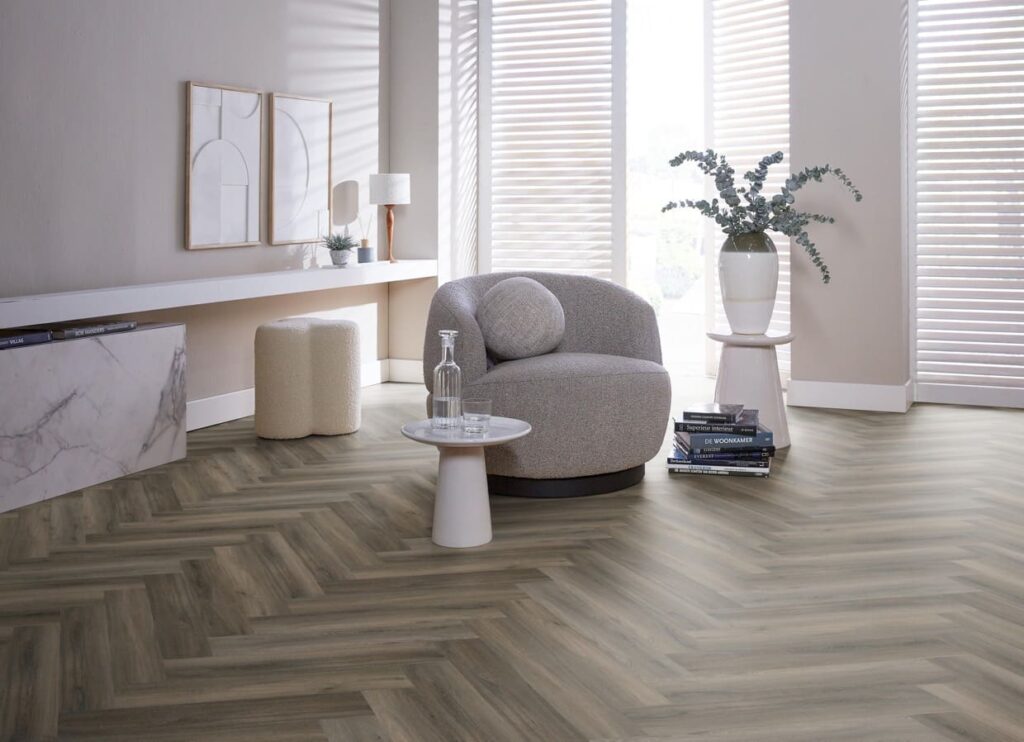 Ambiant Spigato Avanto visgraat click SRC dark grey PVC