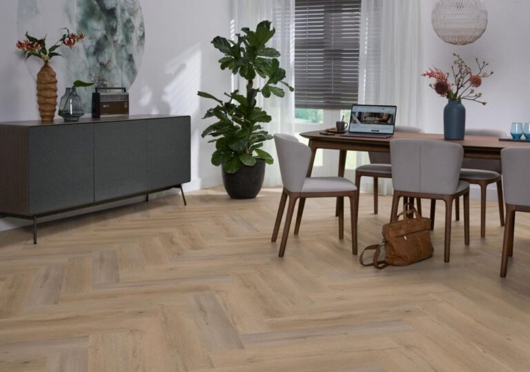 Ambiant Spigato Vivero visgraat dryback naturel eiken PVC