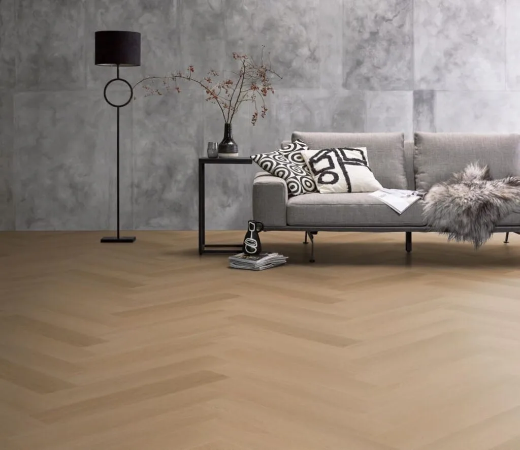Ambiant Spigato Estino visgraat dryback dark oak PVC
