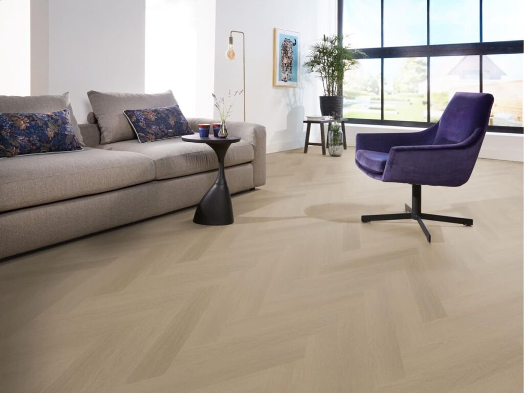 Ambiant Spigato Estino visgraat click SRC smoky PVC