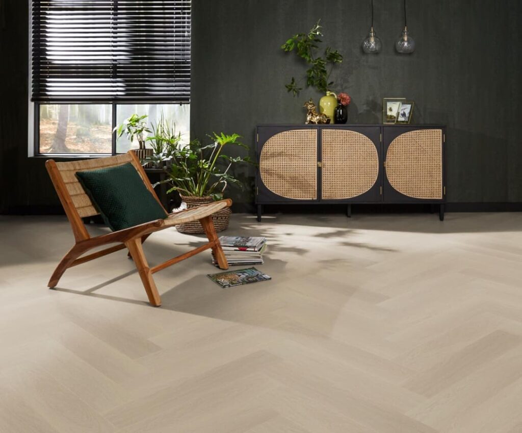 Ambiant Spigato Estino visgraat click SRC beige PVC