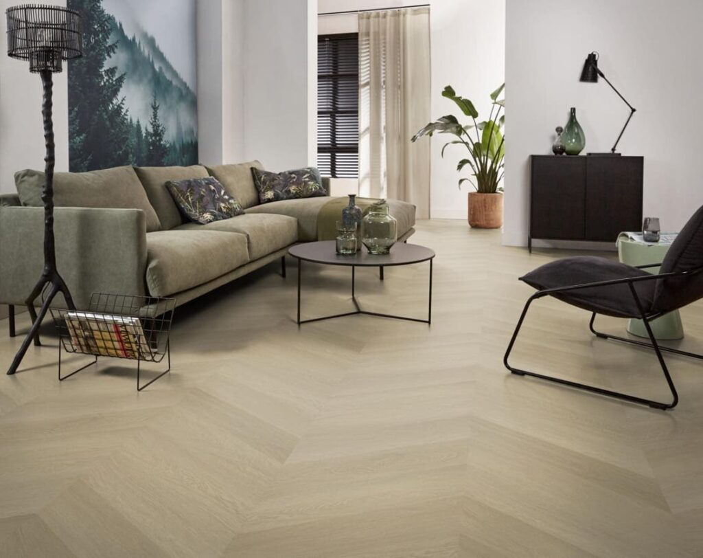 Ambiant Spigato Estino hongaarse punt dryback natural oak PVC