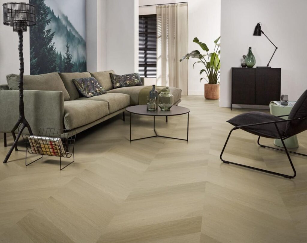 Ambiant Spigato Estino hongaarse punt dryback warm oak PVC