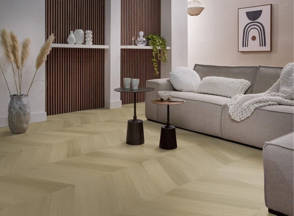 Ambiant Spigato Estino hongaarse punt dryback warm oak PVC