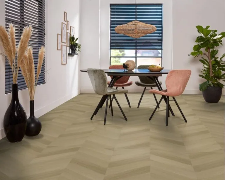 Ambiant Spigato Estino hongaarse punt dryback warm oak PVC