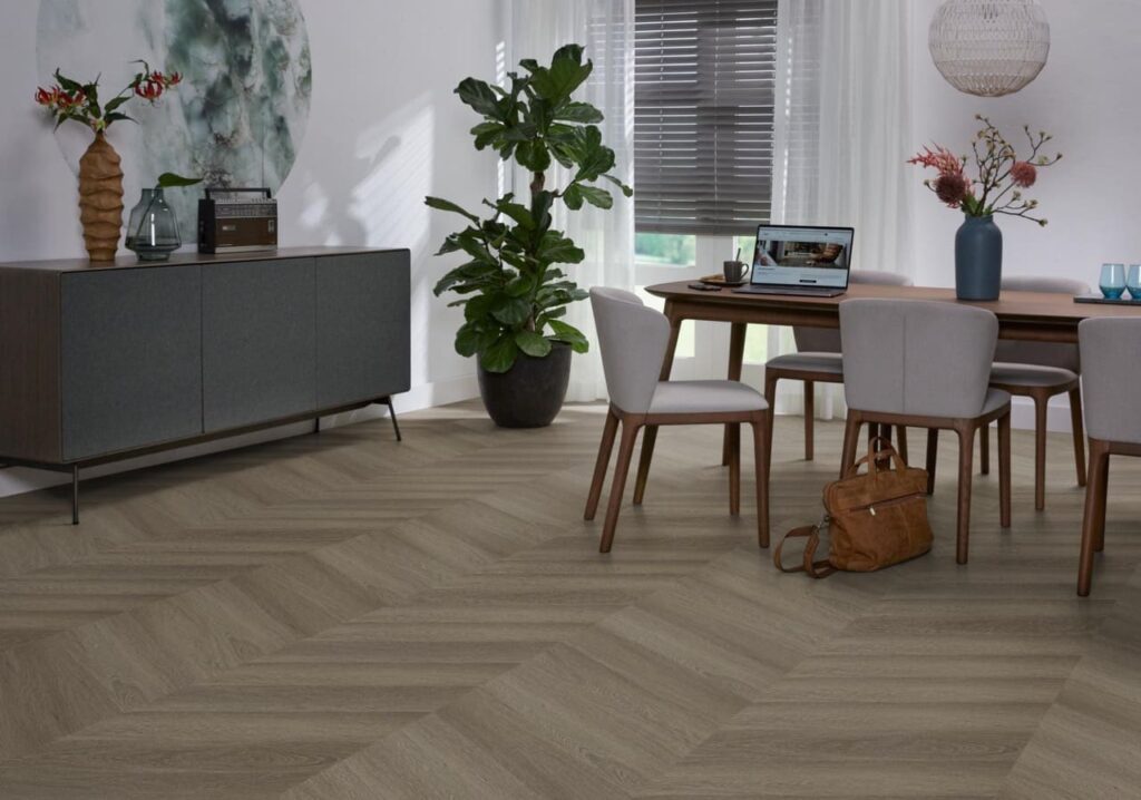 Ambiant Spigato Estino hongaarse punt dryback brown PVC