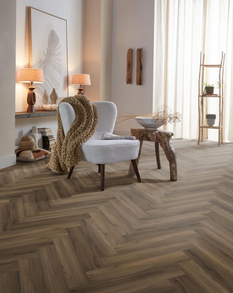 Ambiant Spigato Avanto visgraat dryback warm brown Plak PVC