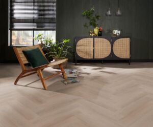 Ambiant Spigato Navaro visgraat dryback dark oak PVC