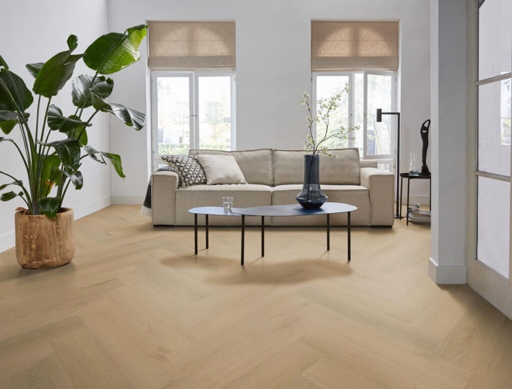 Ambiant Spigato Navaro visgraat dryback light oak PVC