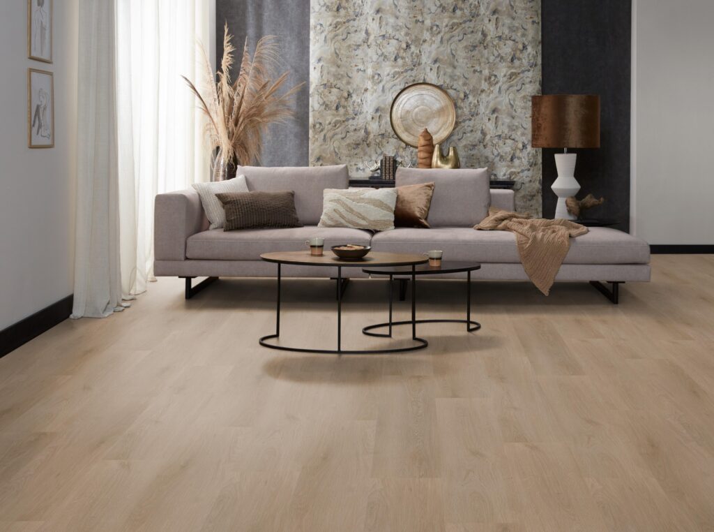 Ambiant Navaro dryback dark oak PVC
