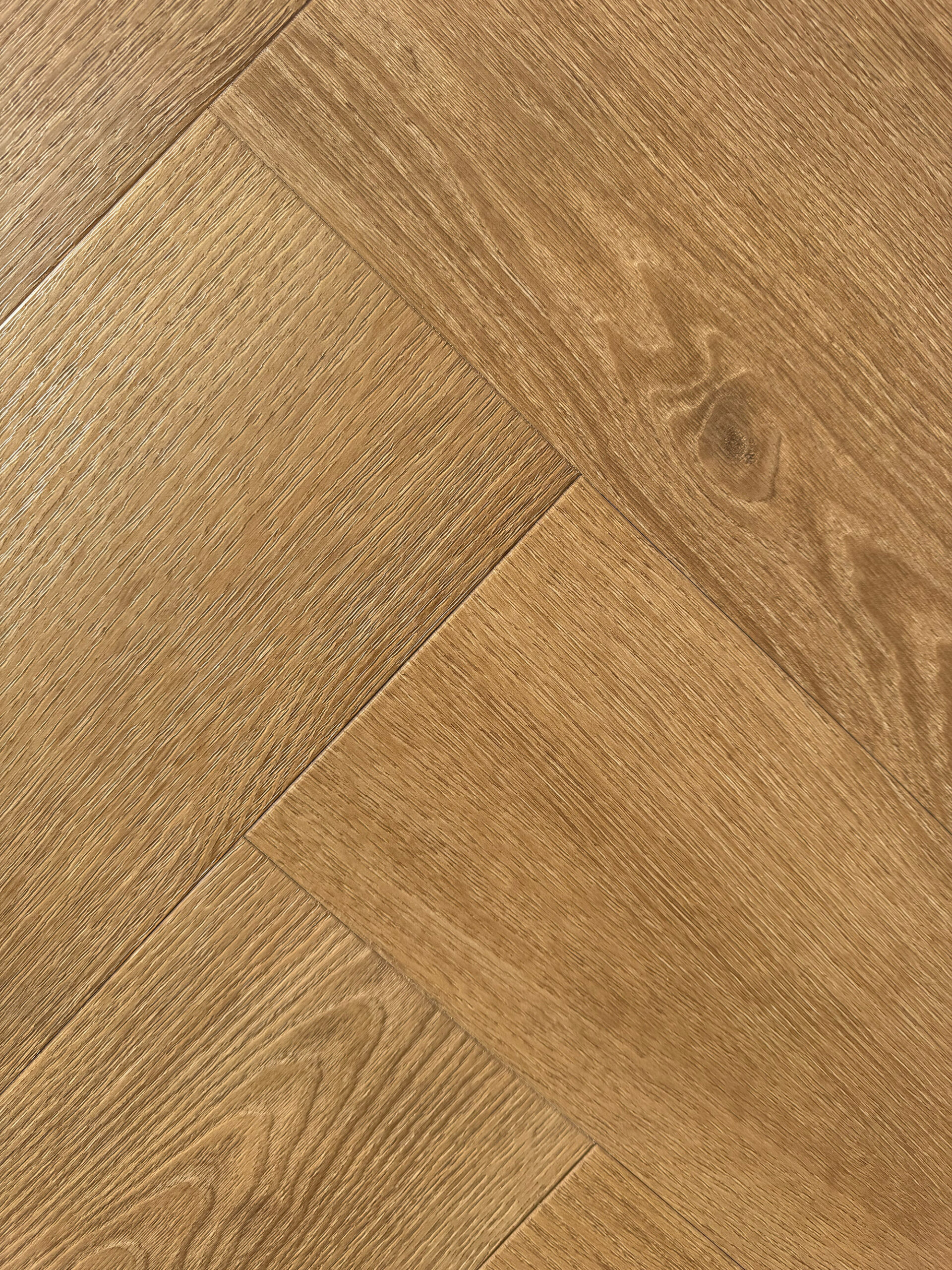 20000 Visgraat Click Dark Oak PVC