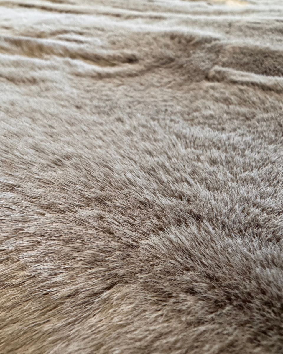 cozy bunny vloerkleed donker grijs