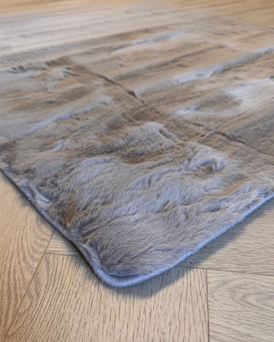 cozy bunny vloerkleed taupe