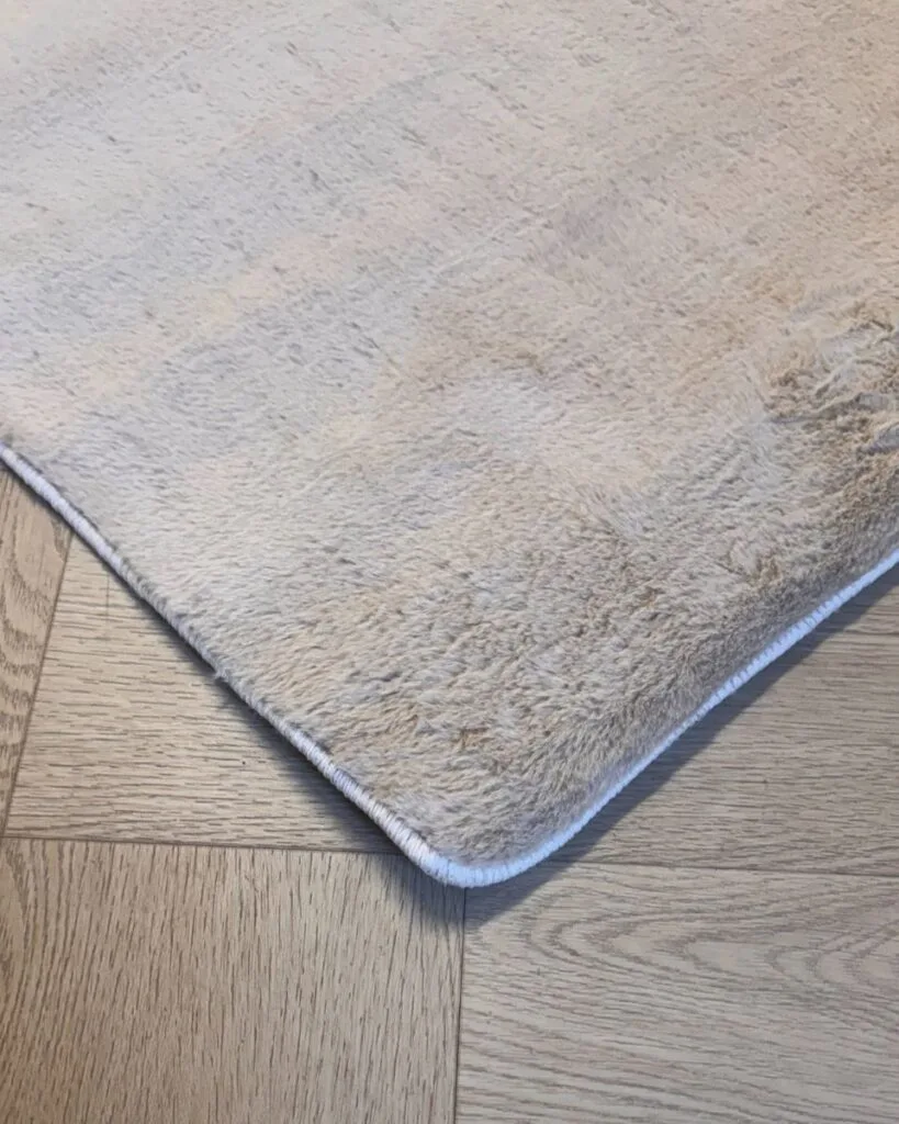 fluffy vloerkleed donker beige