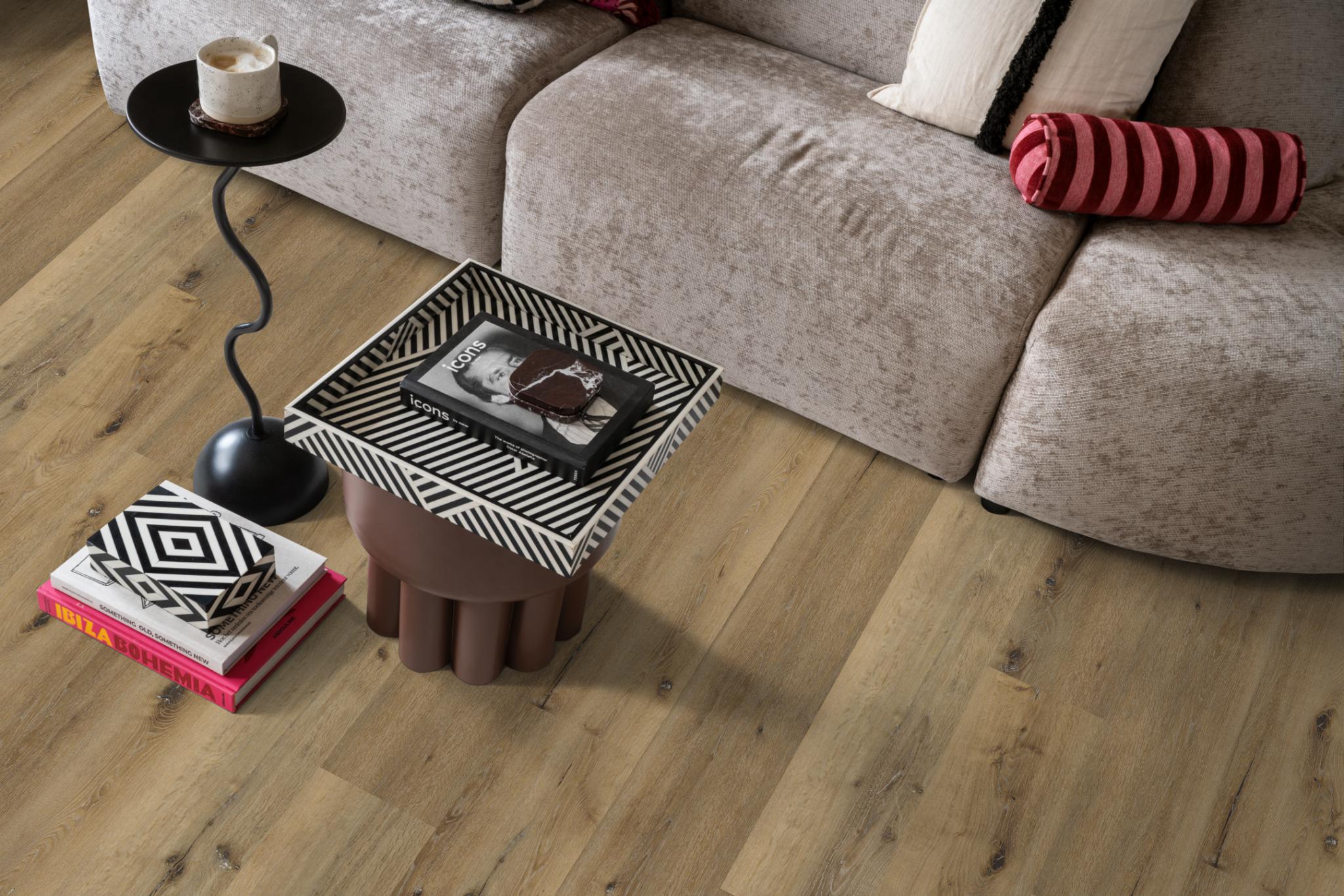essenzo click src dark oak