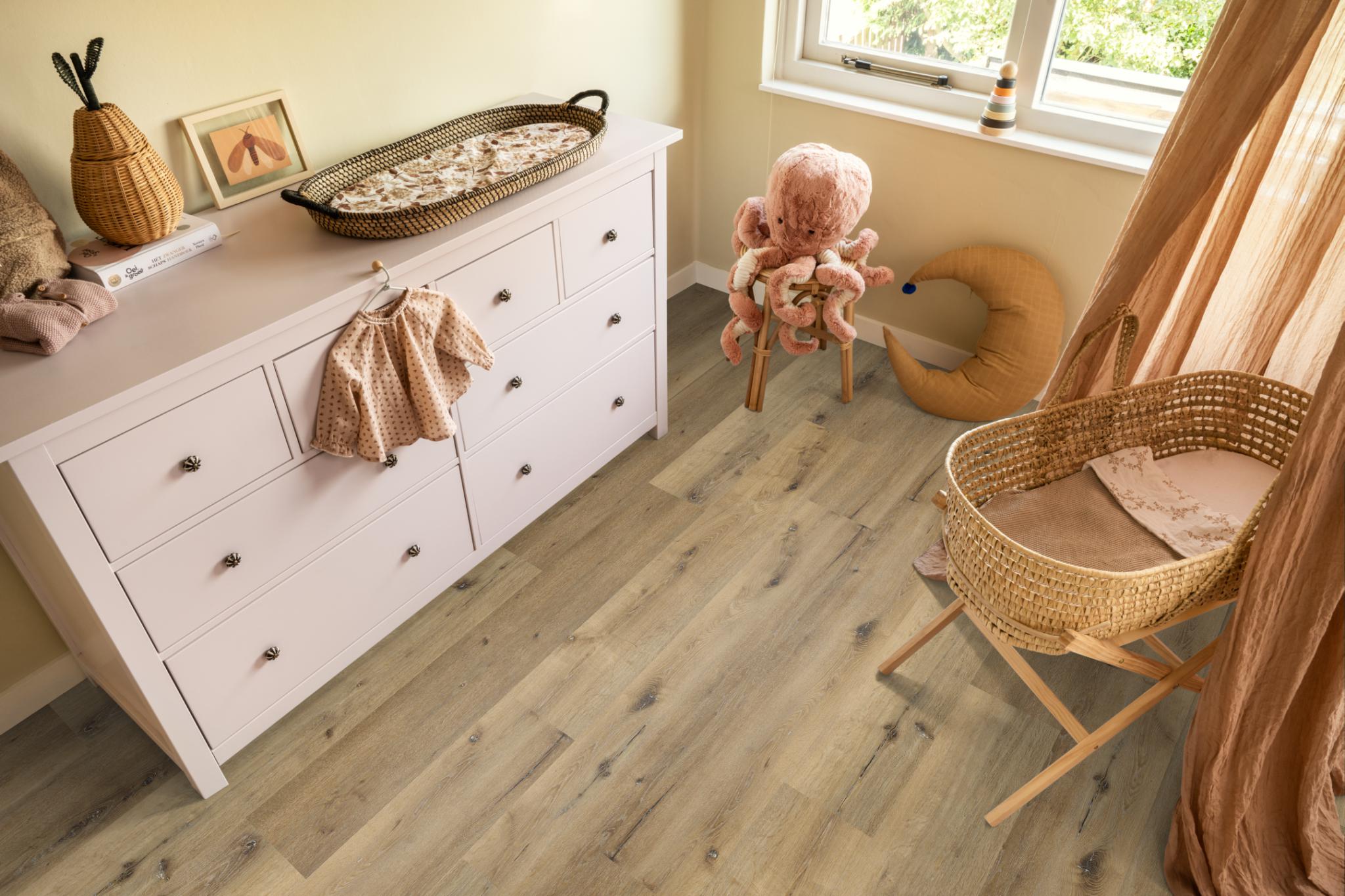essenzo click src dark oak