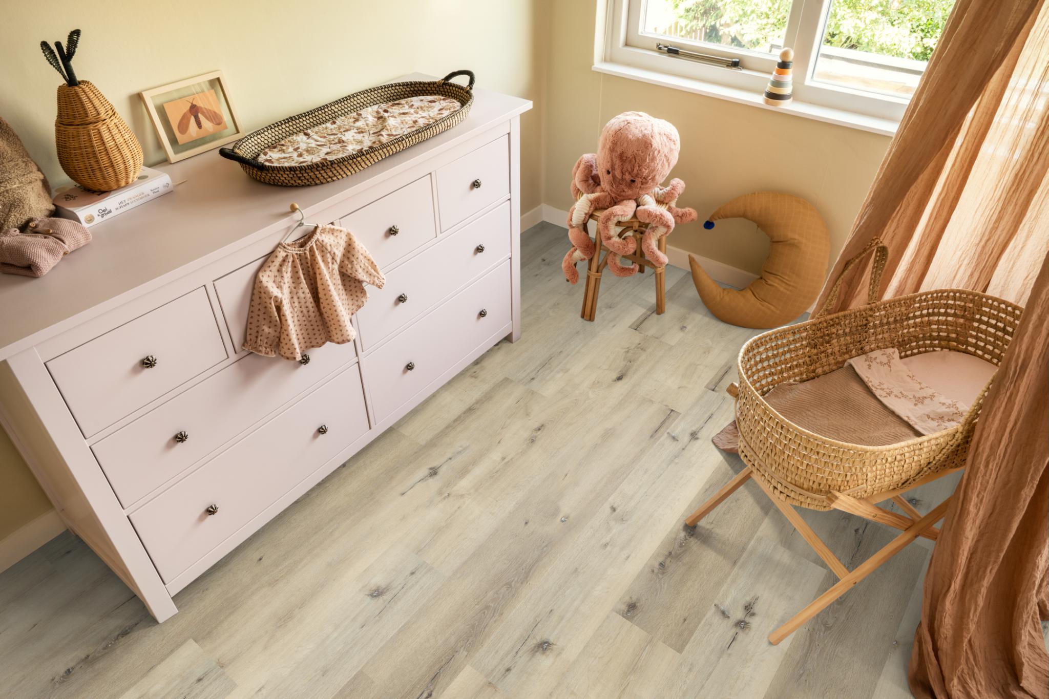 essenzo click src light oak