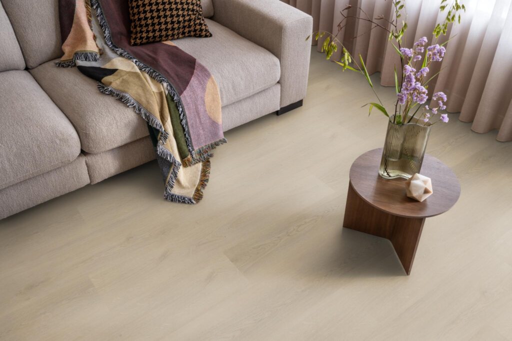 navaro click beige
