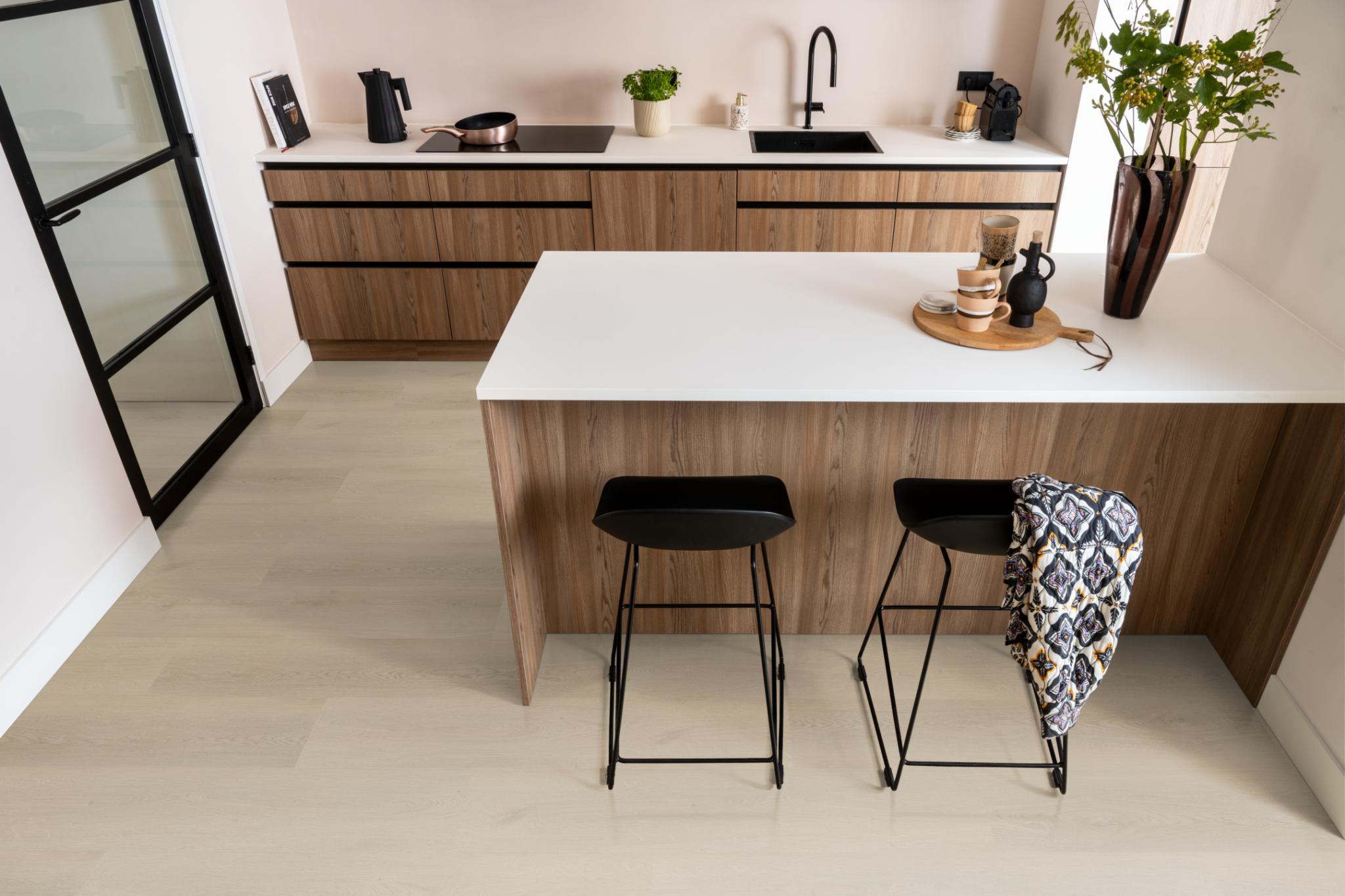 navaro click beige