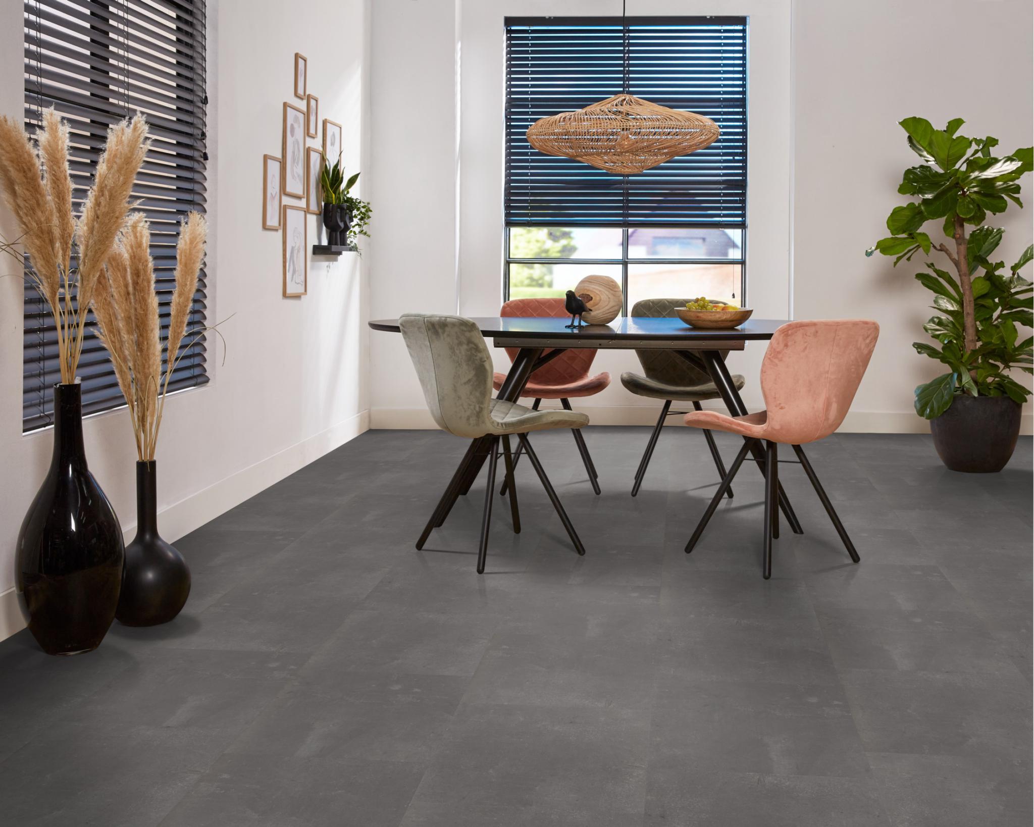 piero xl click src dark grey