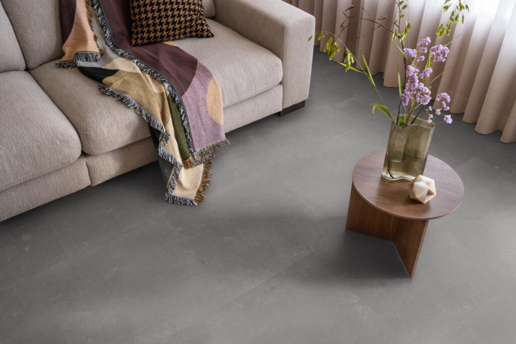 piero xl click src dark grey