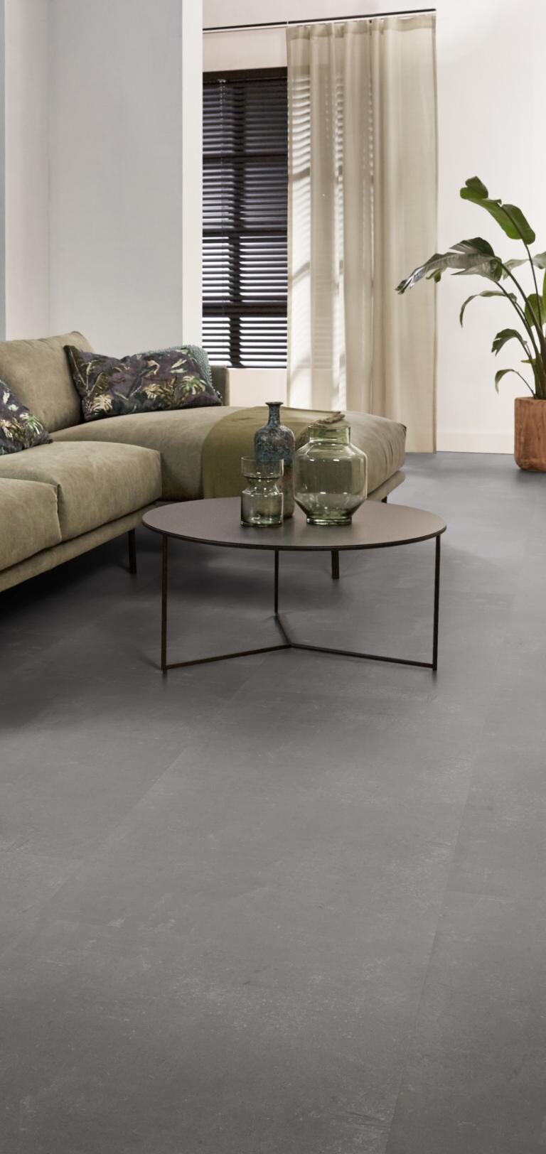 piero xl click src dark grey