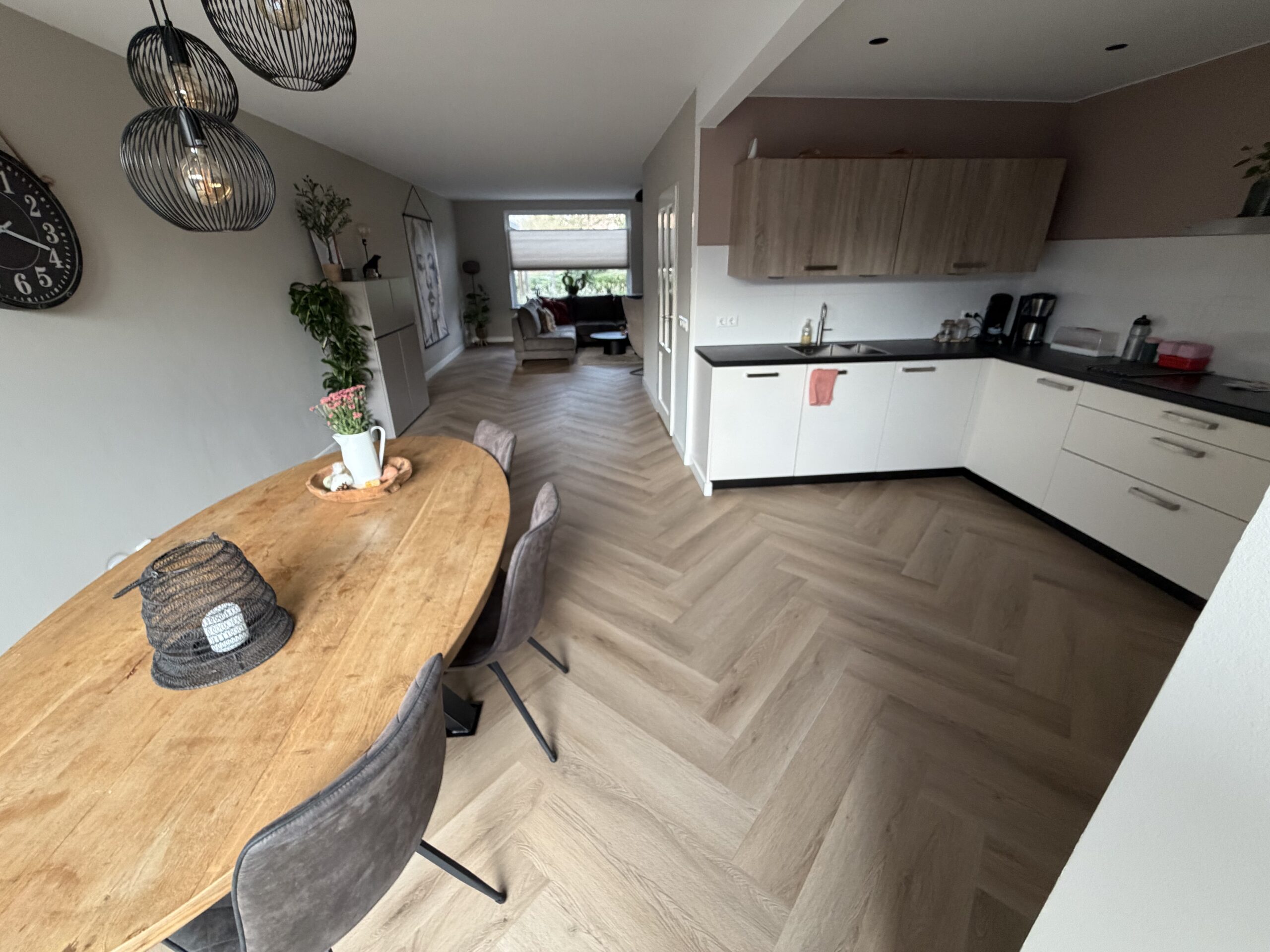 ambiant spigato marento visgraat dryback warm oak pvc