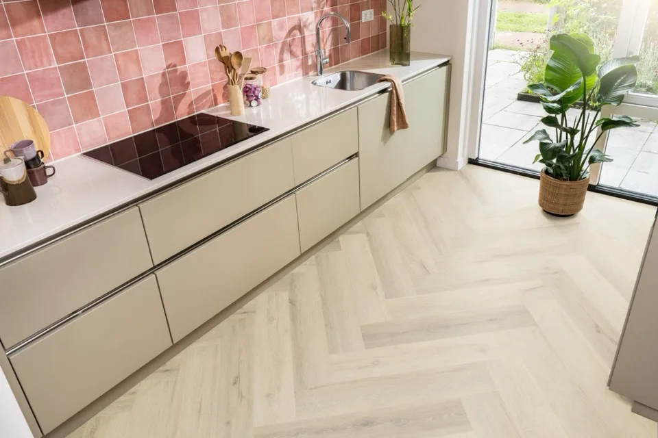 ambiant spigato xl valento visgraat dryback warm beige pvc