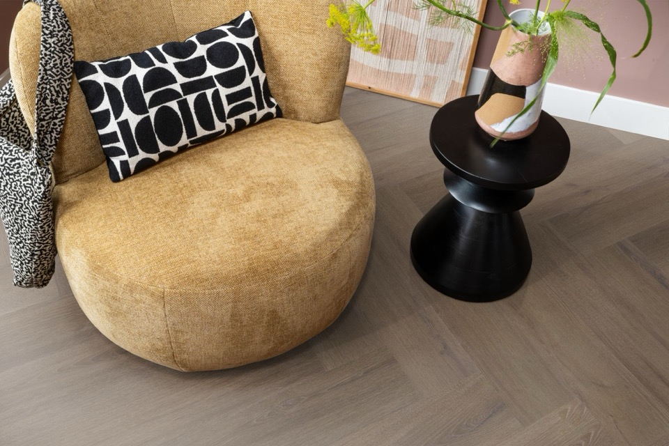 ambiant spigato xl valento visgraat dryback brown pvc