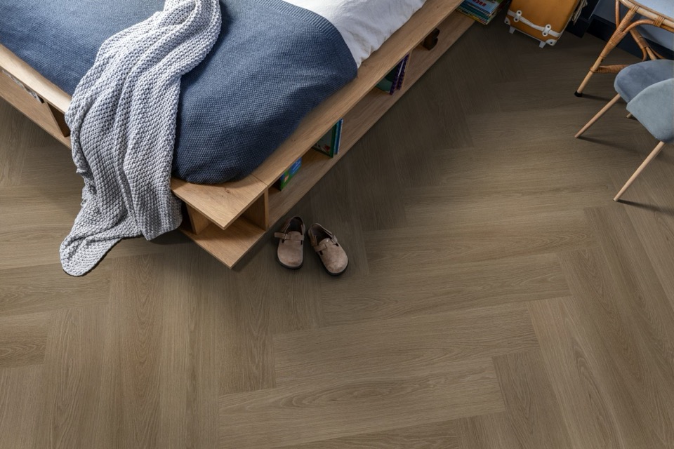 ambiant spigato xl soleno visgraat dryback dark oak pvc