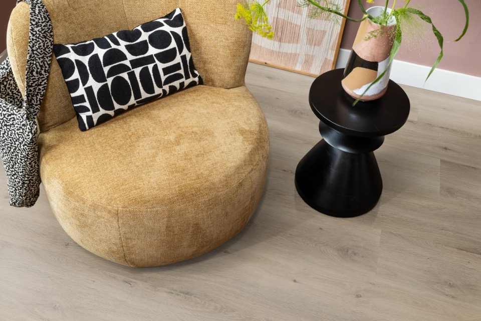 amibant laminaat ingelstad eiken grijs beige