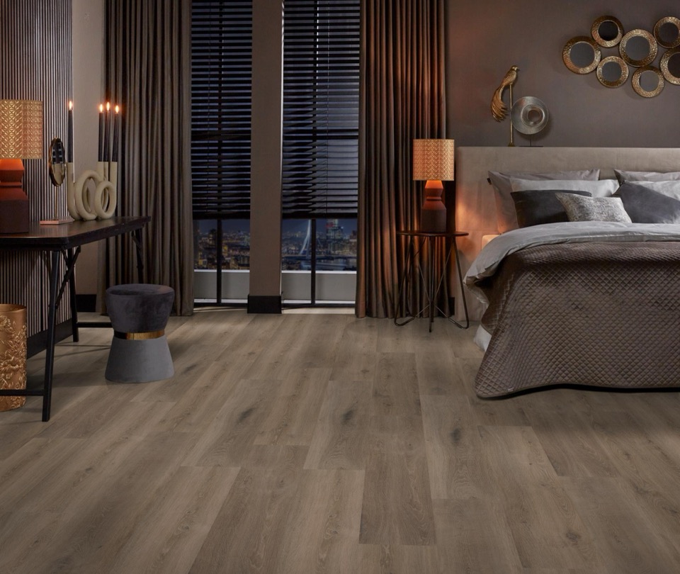 amibant laminaat ingelstad eiken warm bruin