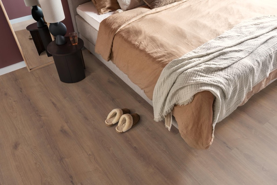 amibant laminaat ingelstad eiken middenbruin