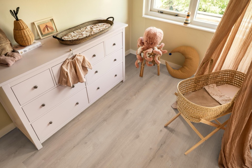 amibant laminaat ingelstad eiken blond