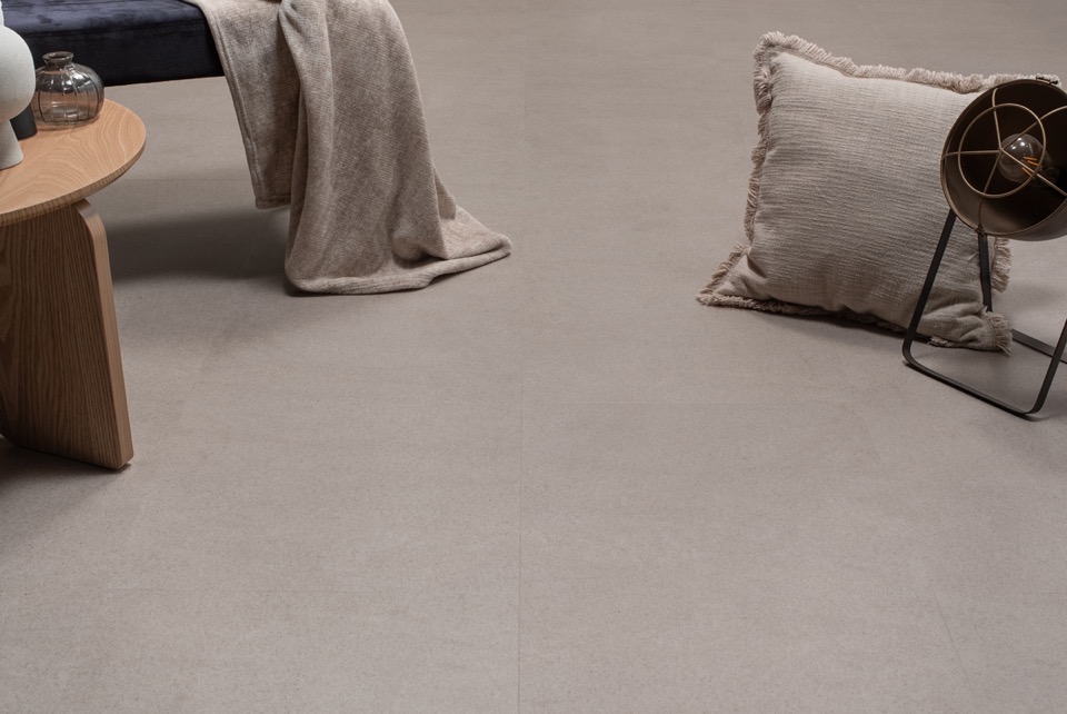 floer tegel click pvc betonlook greige