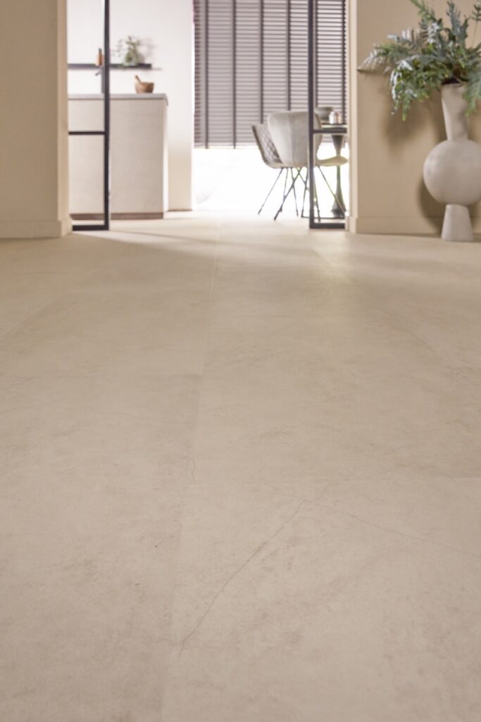 floer tegel click pvc betonlook beige