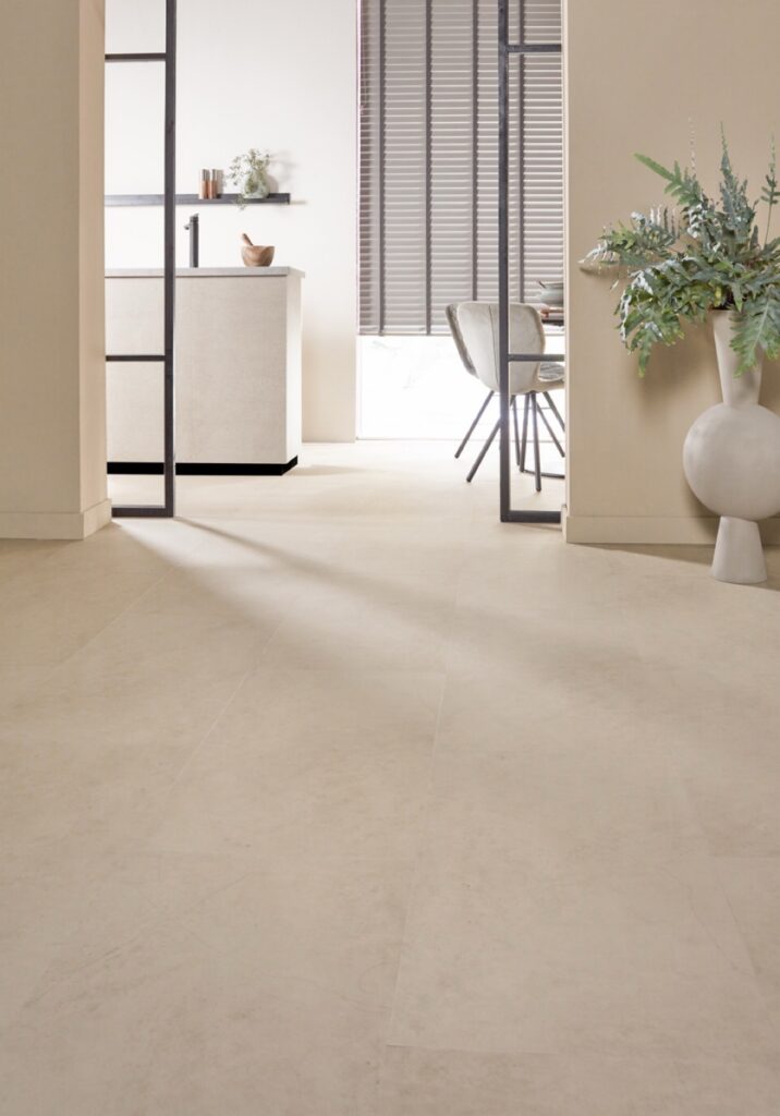 floer tegel click pvc betonlook beige