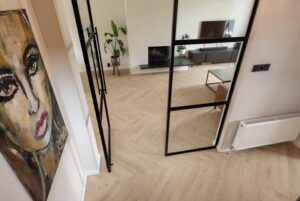 floer walvisgraat click pvc – gaia grijsbeige