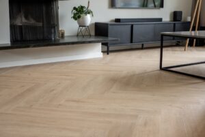 floer walvisgraat click pvc – gaia grijsbeige