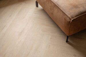 floer walvisgraat click pvc – gaia grijsbeige