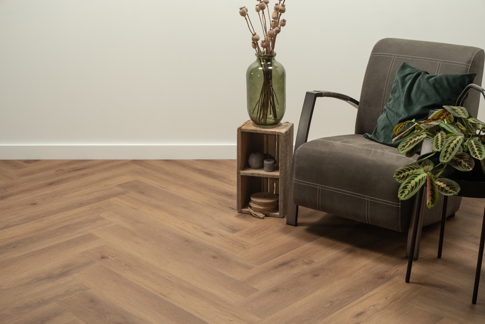 floer walvisgraat pvc narwal nootbruin flr 3523