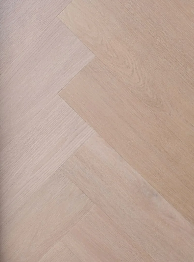 givefloors 20000 visgraat brown – plak pvc