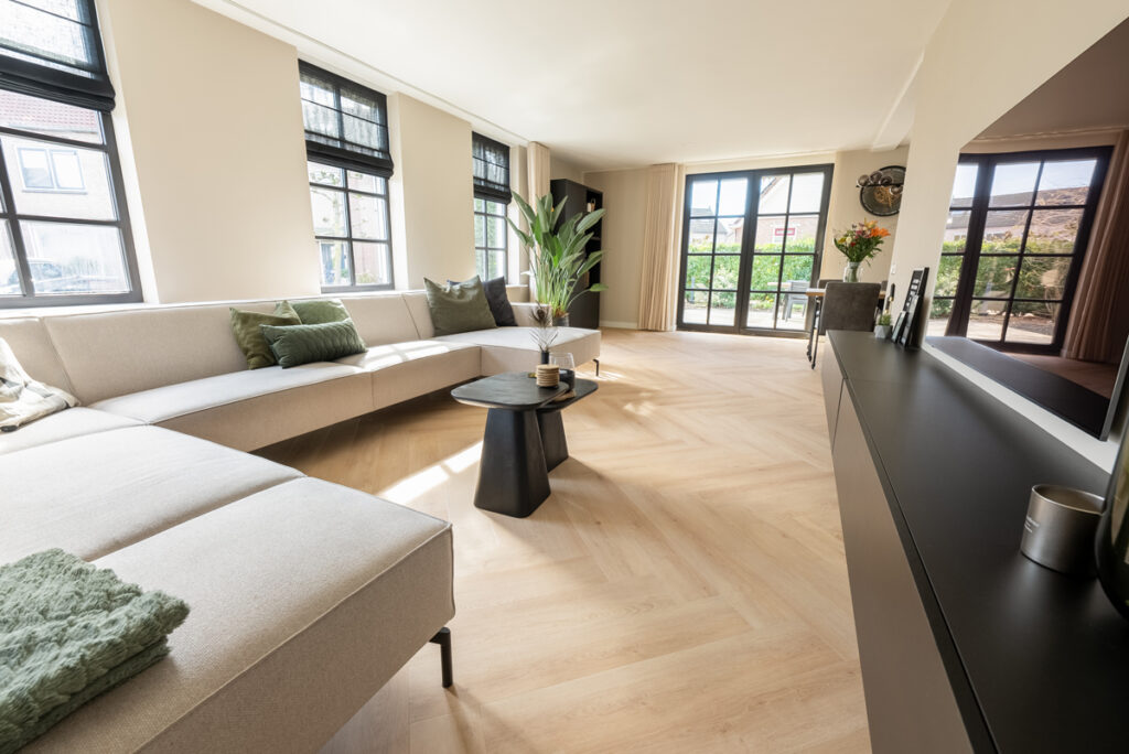 floer walvisgraat click pvc vloer cetus creme interieur woonkamer