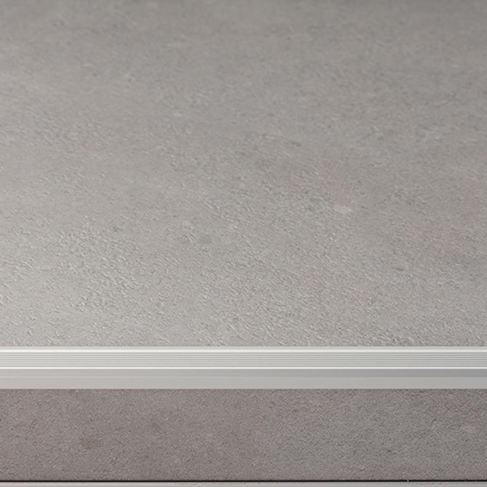 ambiant traptreden set pvc ceramo light grey