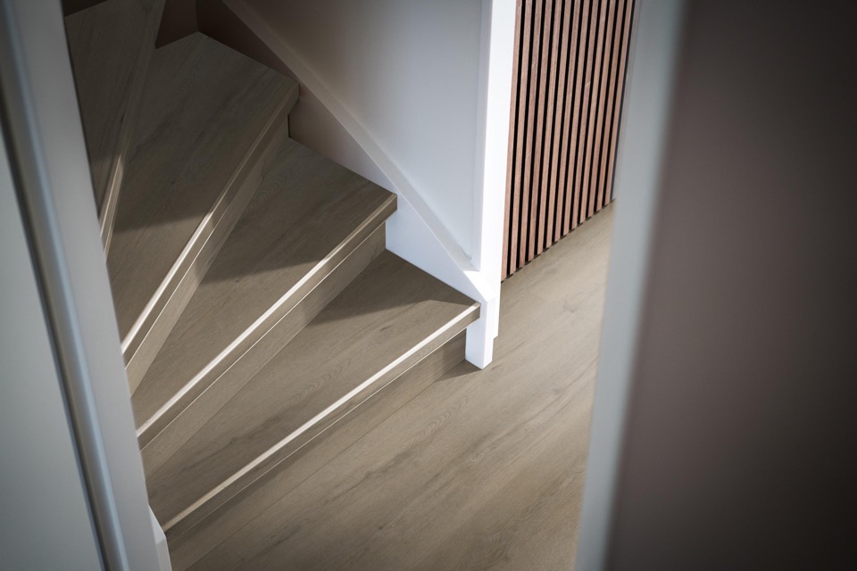 ambiant traptreden set pvc vivero light oak